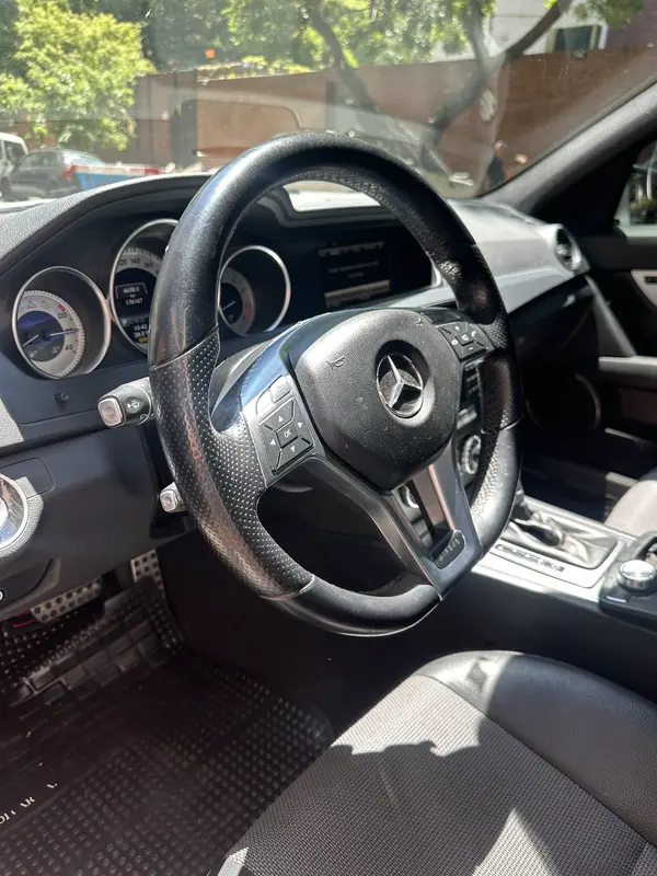 Mira esta publicación de Mercedes Benz Clase C 2014 en Motordil