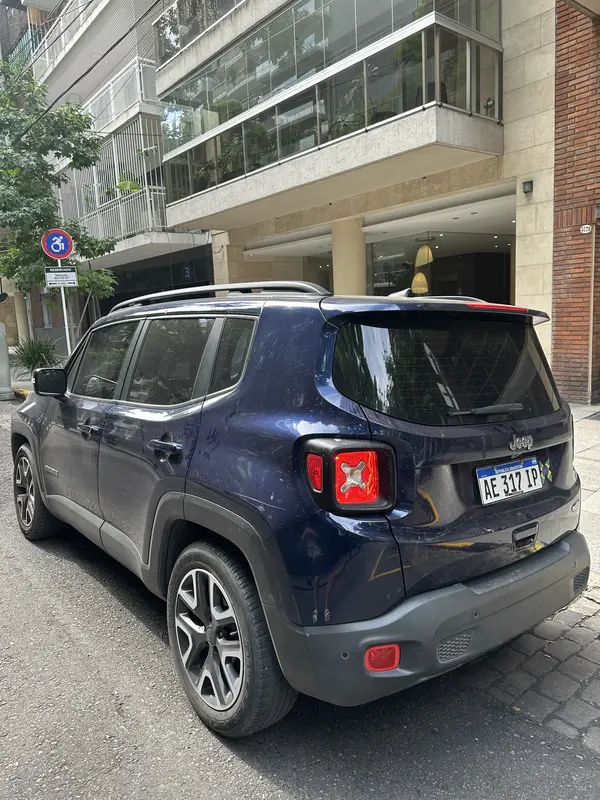 Mira esta publicación de Jeep Renegade 2021 en Motordil