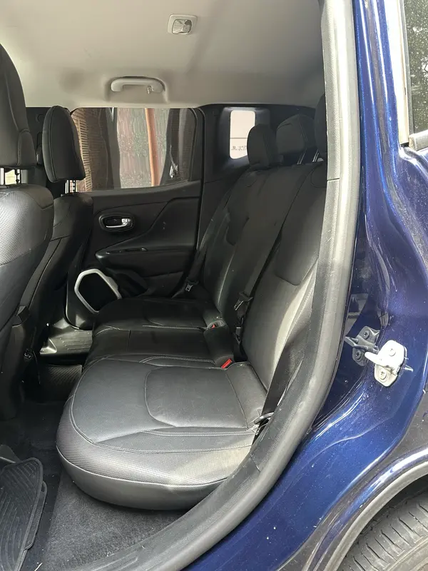 Mira esta publicación de Jeep Renegade 2021 en Motordil