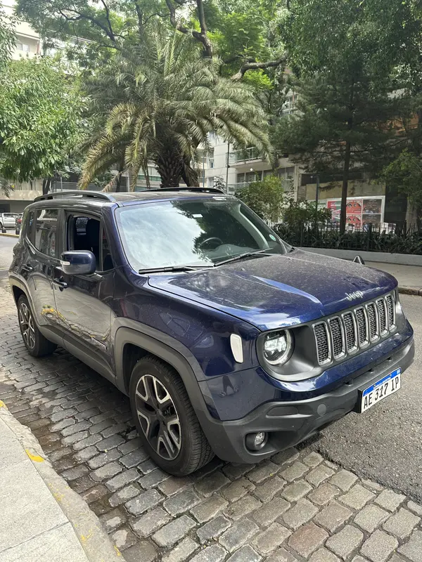 Mirá esta publicación de Jeep Renegade