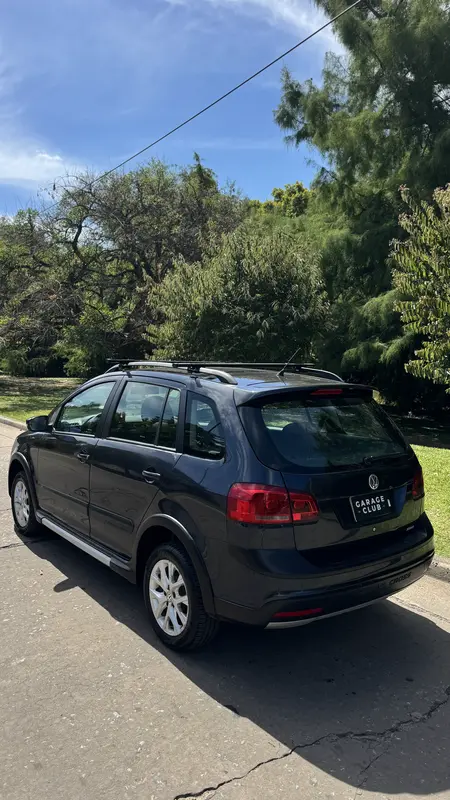 Mira esta publicación de Volkswagen Suran 2013 en Motordil