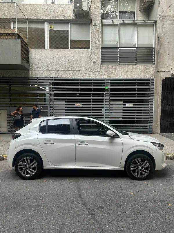 Mirá esta publicación de Peugeot 208