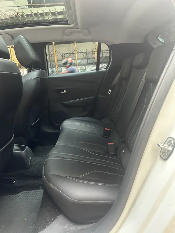 Mira esta publicación de Peugeot 208 2023 en Motordil