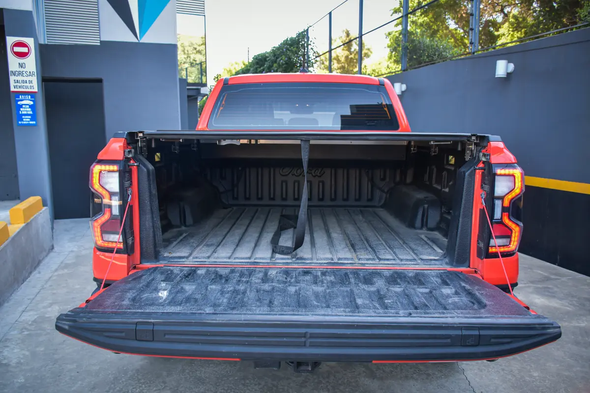 Mira esta publicación de Ford Ranger Raptor 2024 en Motordil