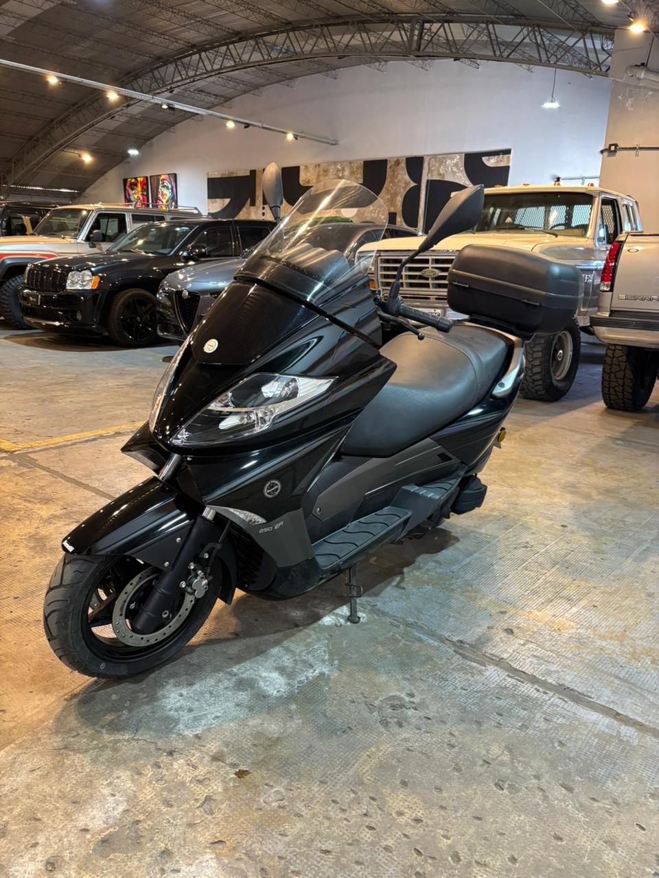 Mirá esta publicación de Benelli Zafferano 250