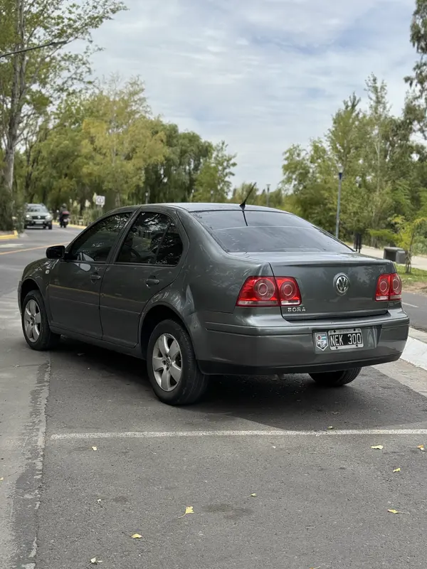 Mira esta publicación de Volkswagen Bora 2013 en Motordil