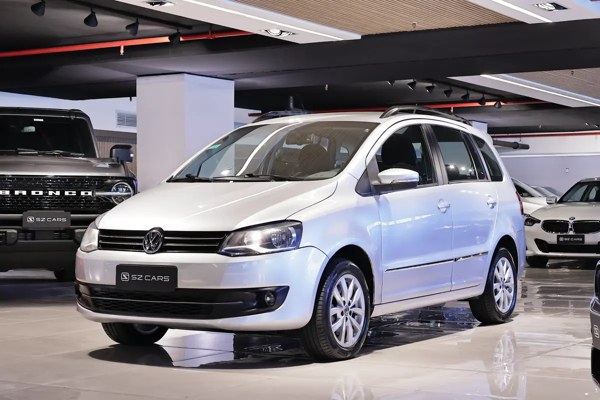 Mira esta publicación de Volkswagen Suran 2010 en Motordil