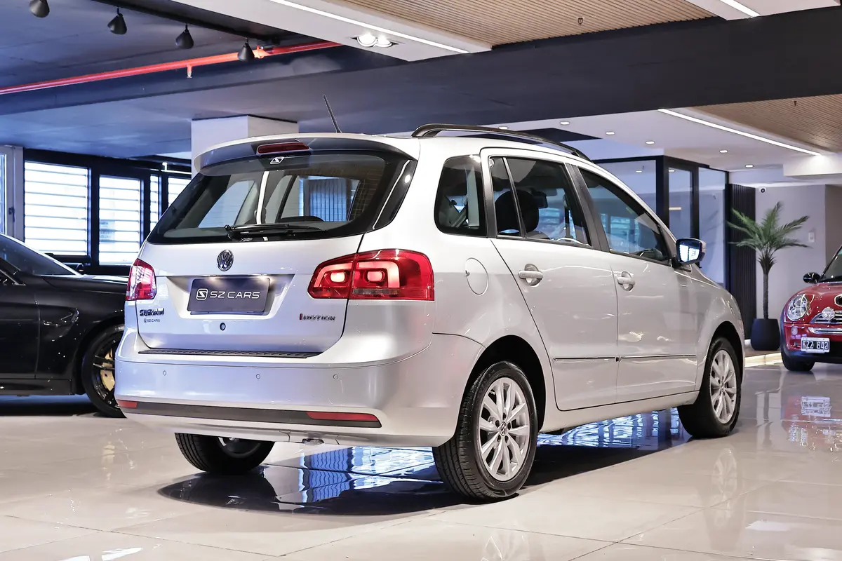 Mira esta publicación de Volkswagen Suran 2010 en Motordil