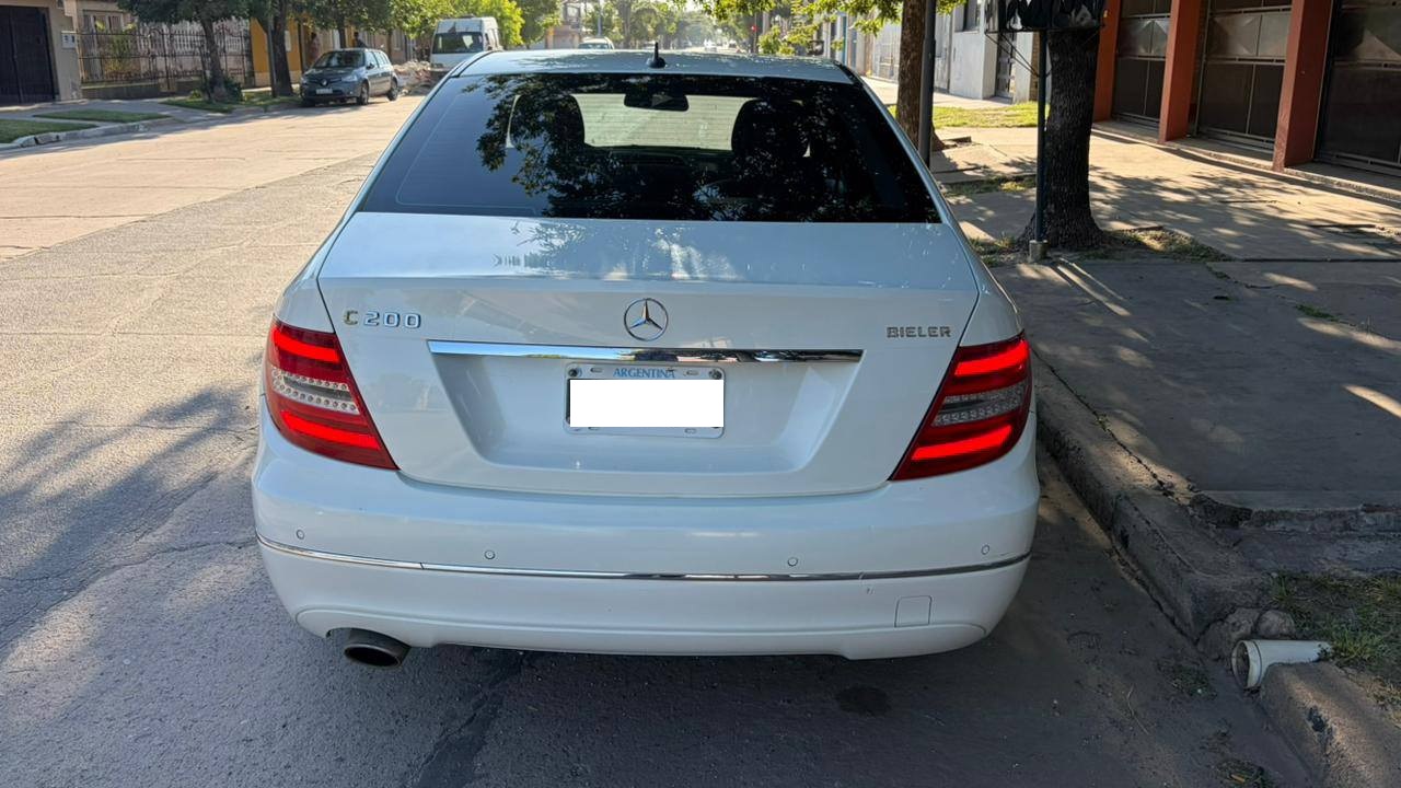 Mira esta publicación de Mercedes Benz Clase C 2012 en Motordil