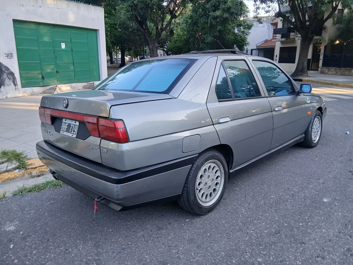 Mira esta publicación de Alfa Romeo 155 1997 en Motordil