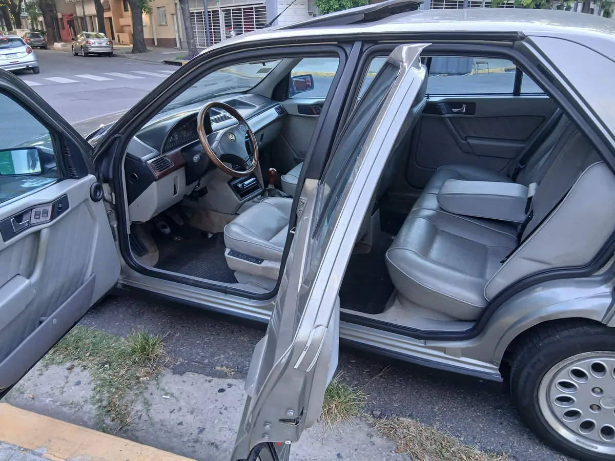 Mira esta publicación de Alfa Romeo 155 1997 en Motordil