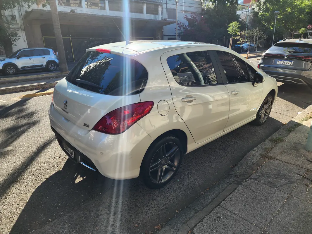 Mira esta publicación de Peugeot 308 2014 en Motordil