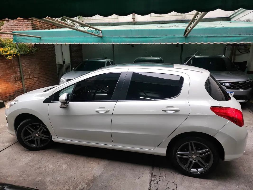 Mira esta publicación de Peugeot 308 2014 en Motordil