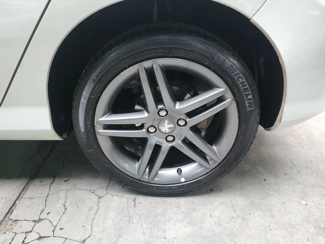 Mira esta publicación de Peugeot 308 2014 en Motordil