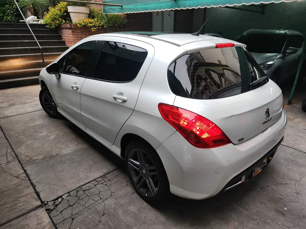 Mira esta publicación de Peugeot 308 2014 en Motordil