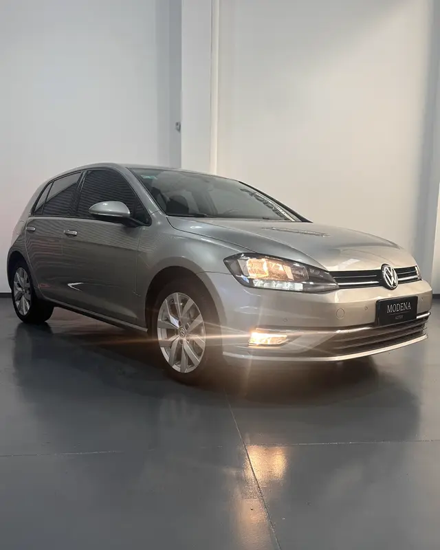 Mira esta publicación de Volkswagen Golf 2018 en Motordil