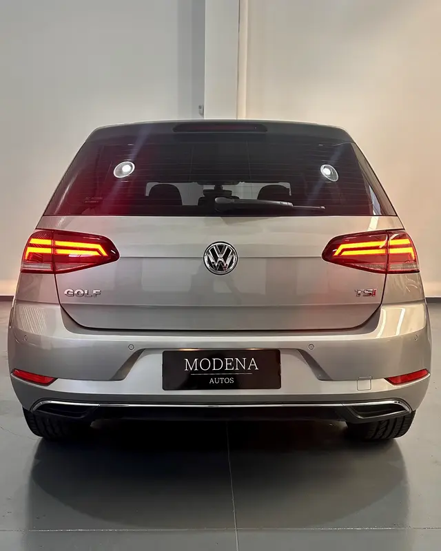 Mira esta publicación de Volkswagen Golf 2018 en Motordil