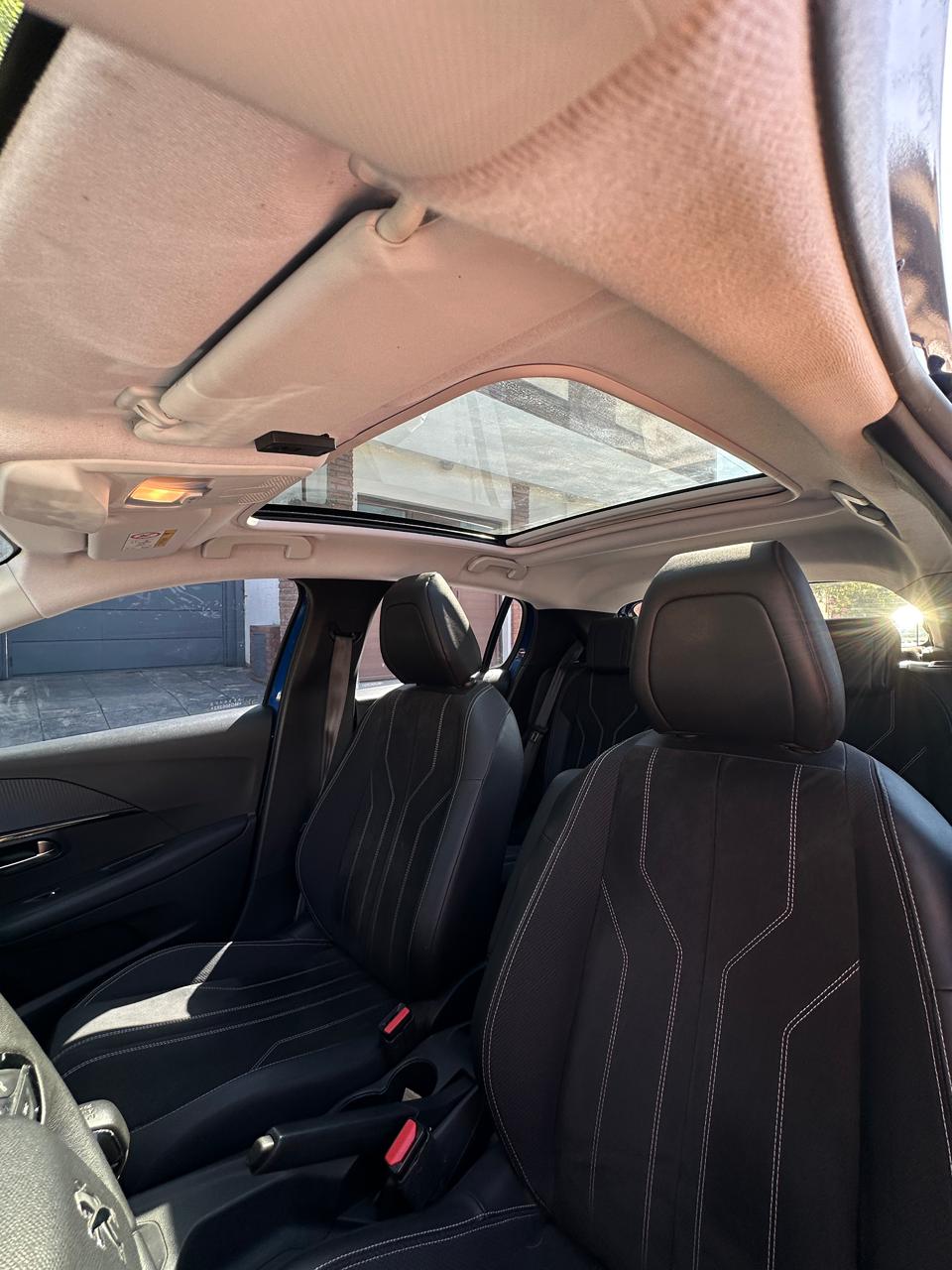 Mirá esta publicación de Peugeot 208