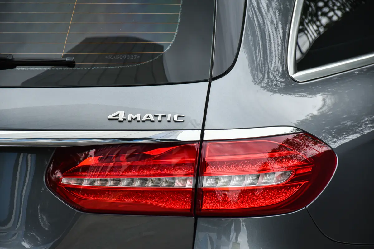 Mira esta publicación de Mercedes Benz Clase E 2019 en Motordil