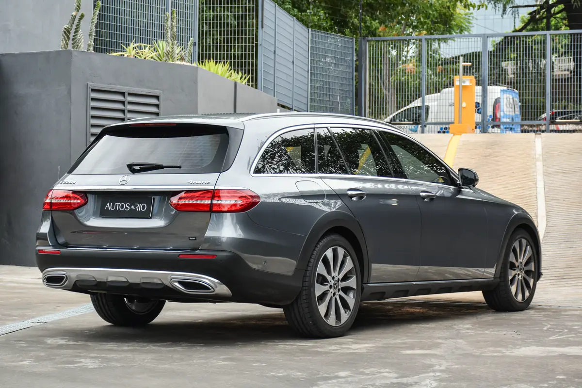 Mira esta publicación de Mercedes Benz Clase E 2019 en Motordil