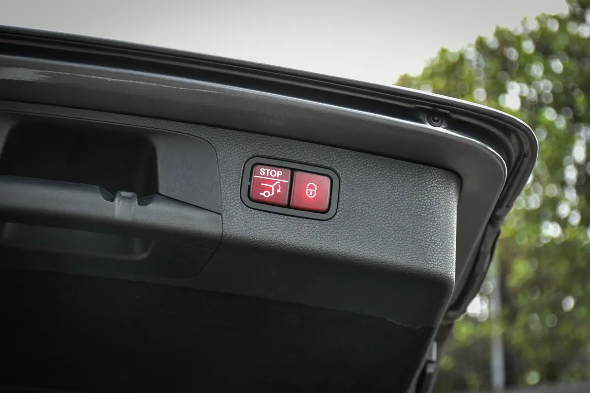 Mira esta publicación de Mercedes Benz Clase E 2019 en Motordil