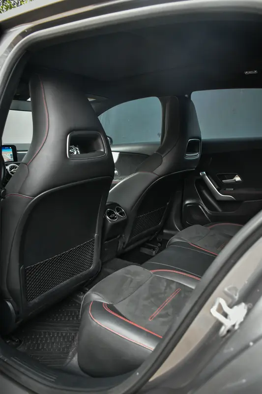 Mira esta publicación de Mercedes Benz Clase A 2020 en Motordil