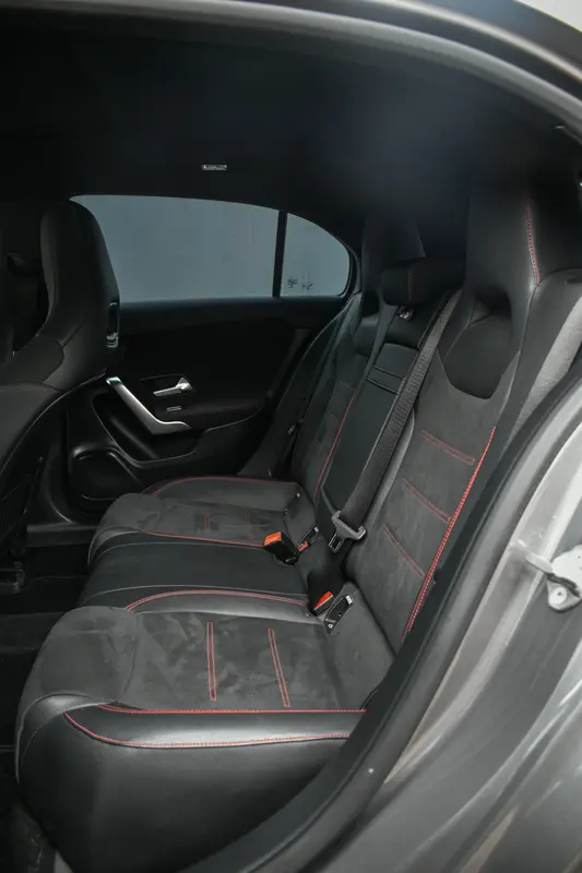 Mira esta publicación de Mercedes Benz Clase A 2020 en Motordil