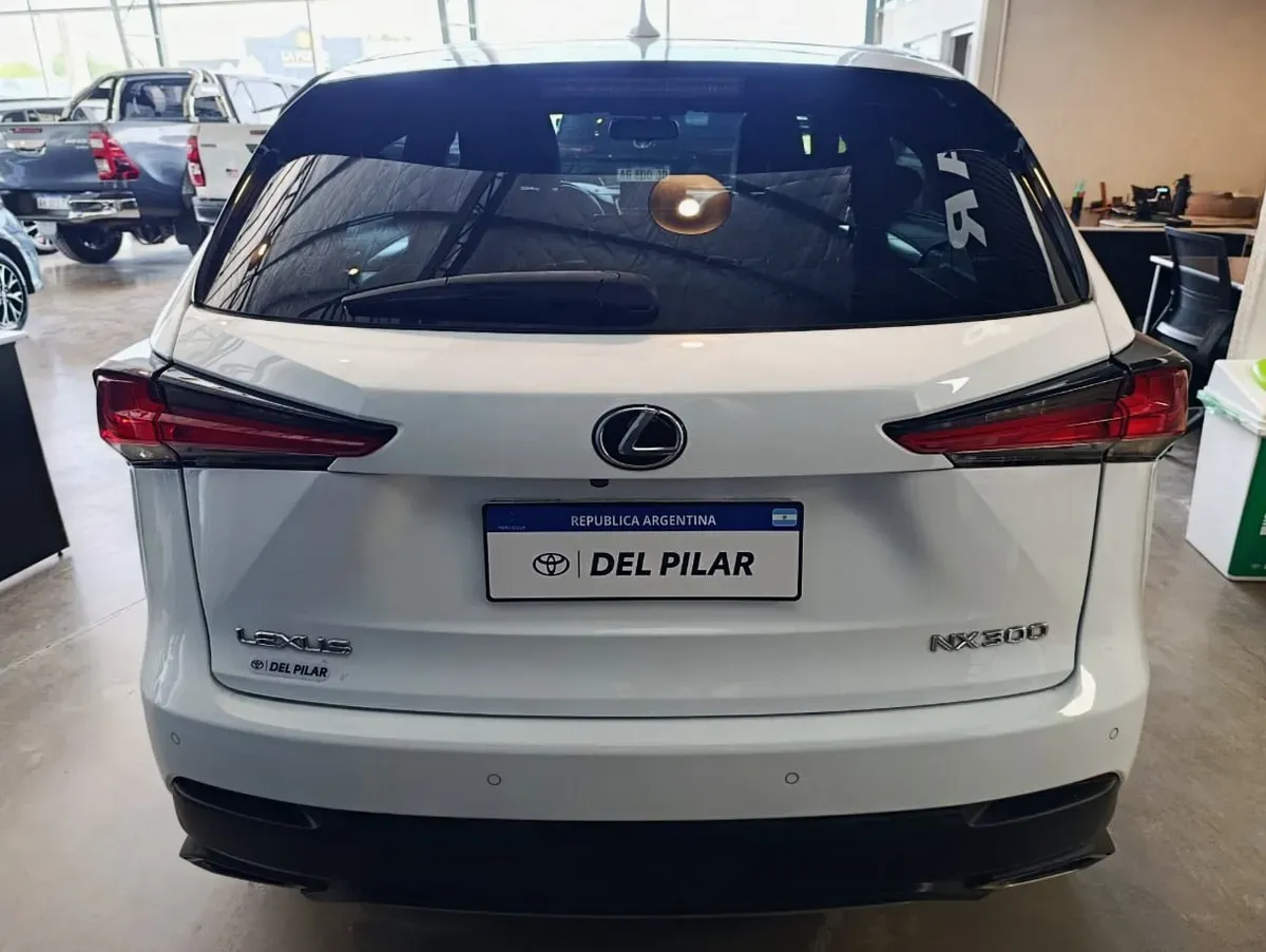 Mira esta publicación de Lexus NX 2019 en Motordil