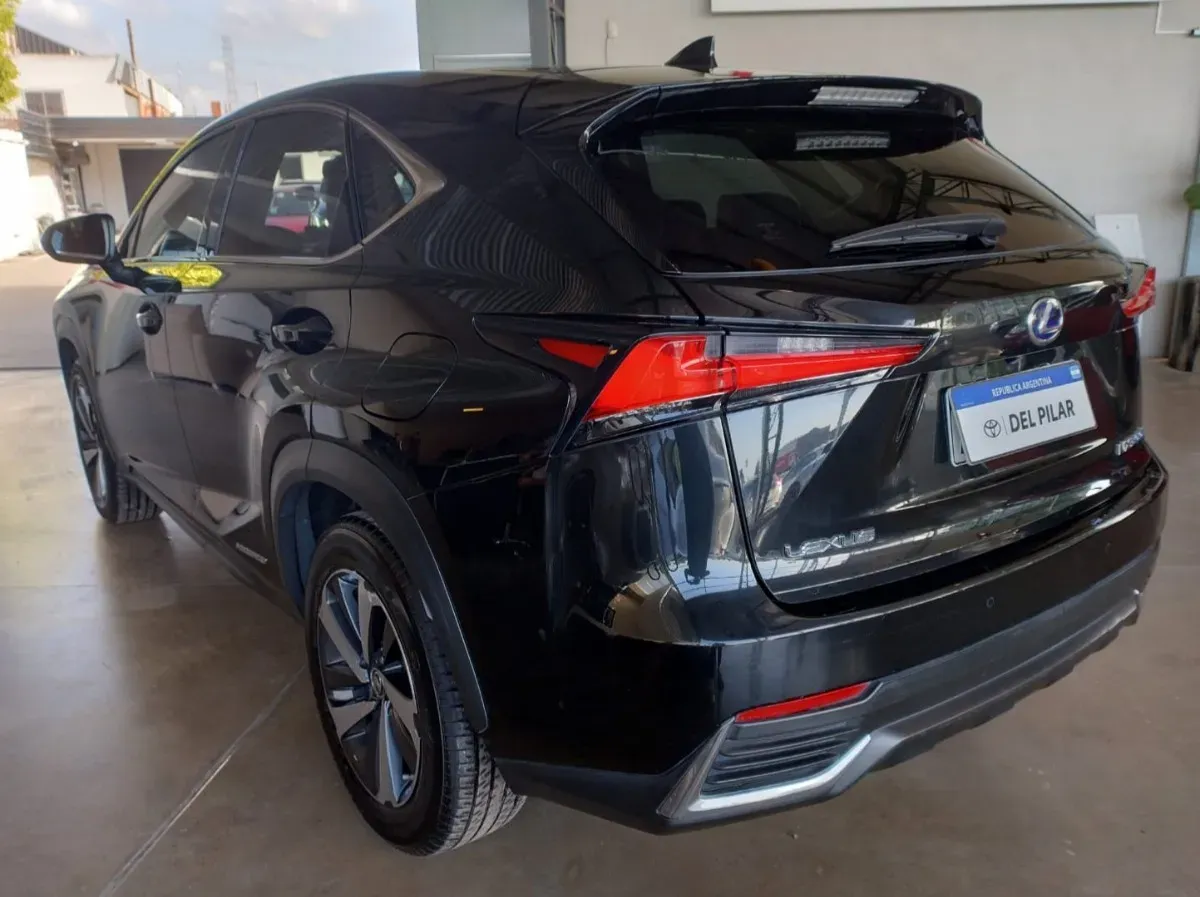 Mira esta publicación de Lexus NX 2019 en Motordil