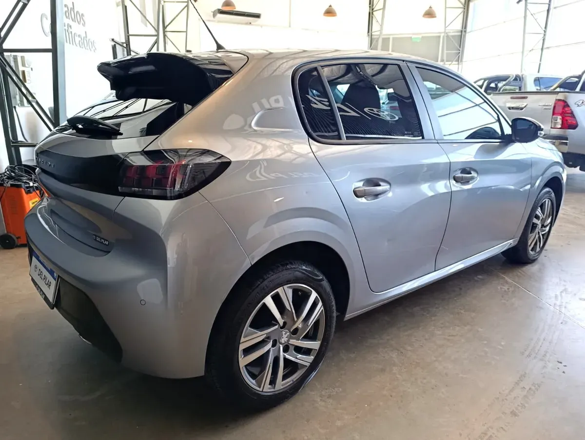 Mira esta publicación de Peugeot 208 2024 en Motordil