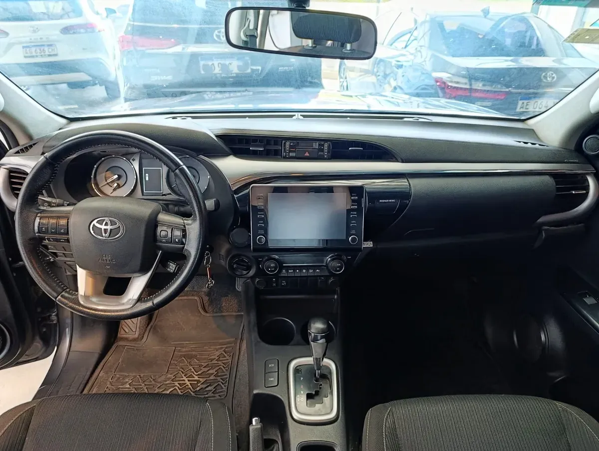 Mira esta publicación de Toyota Hilux 2022 en Motordil