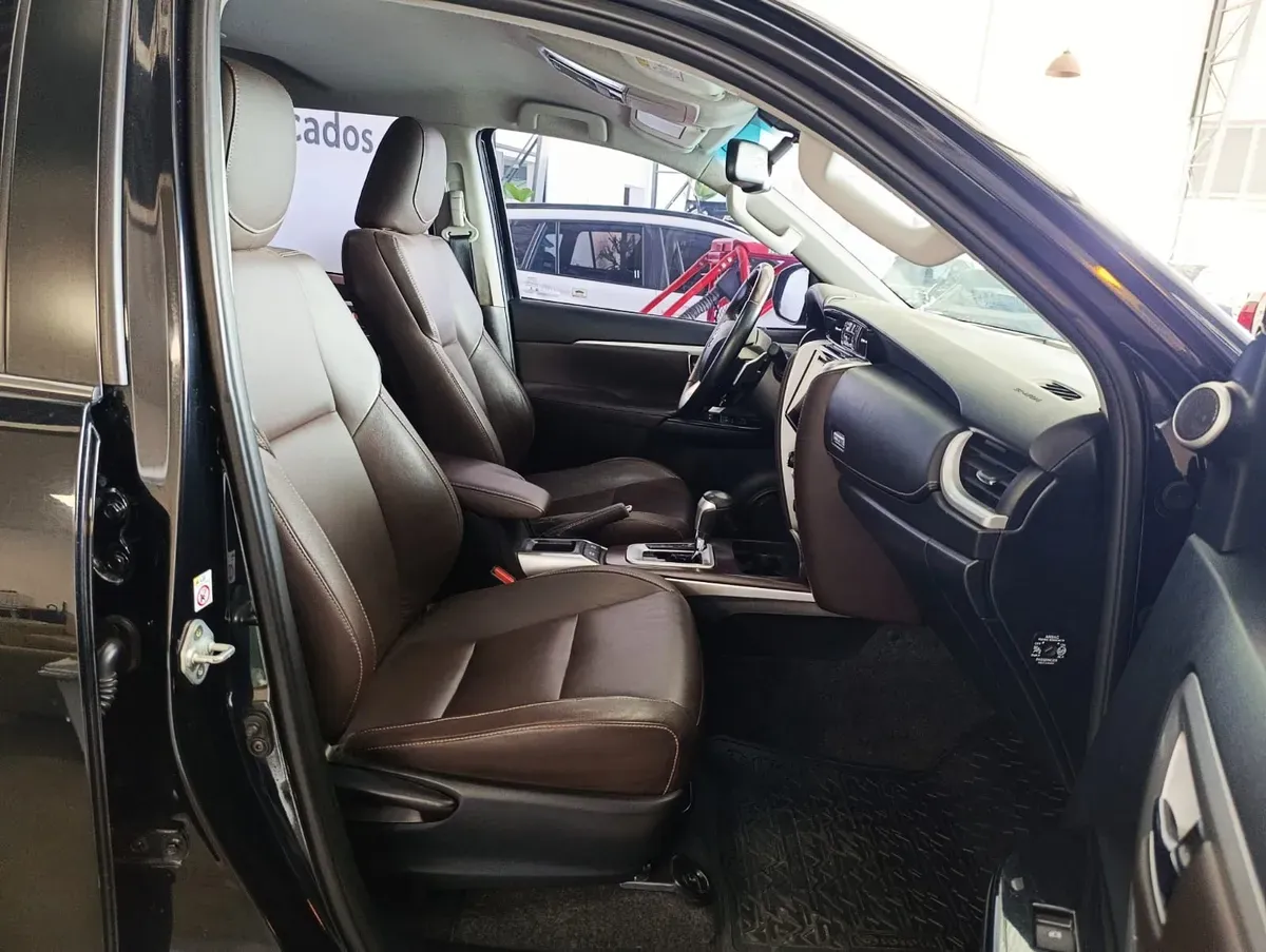 Mira esta publicación de Toyota SW4 2017 en Motordil