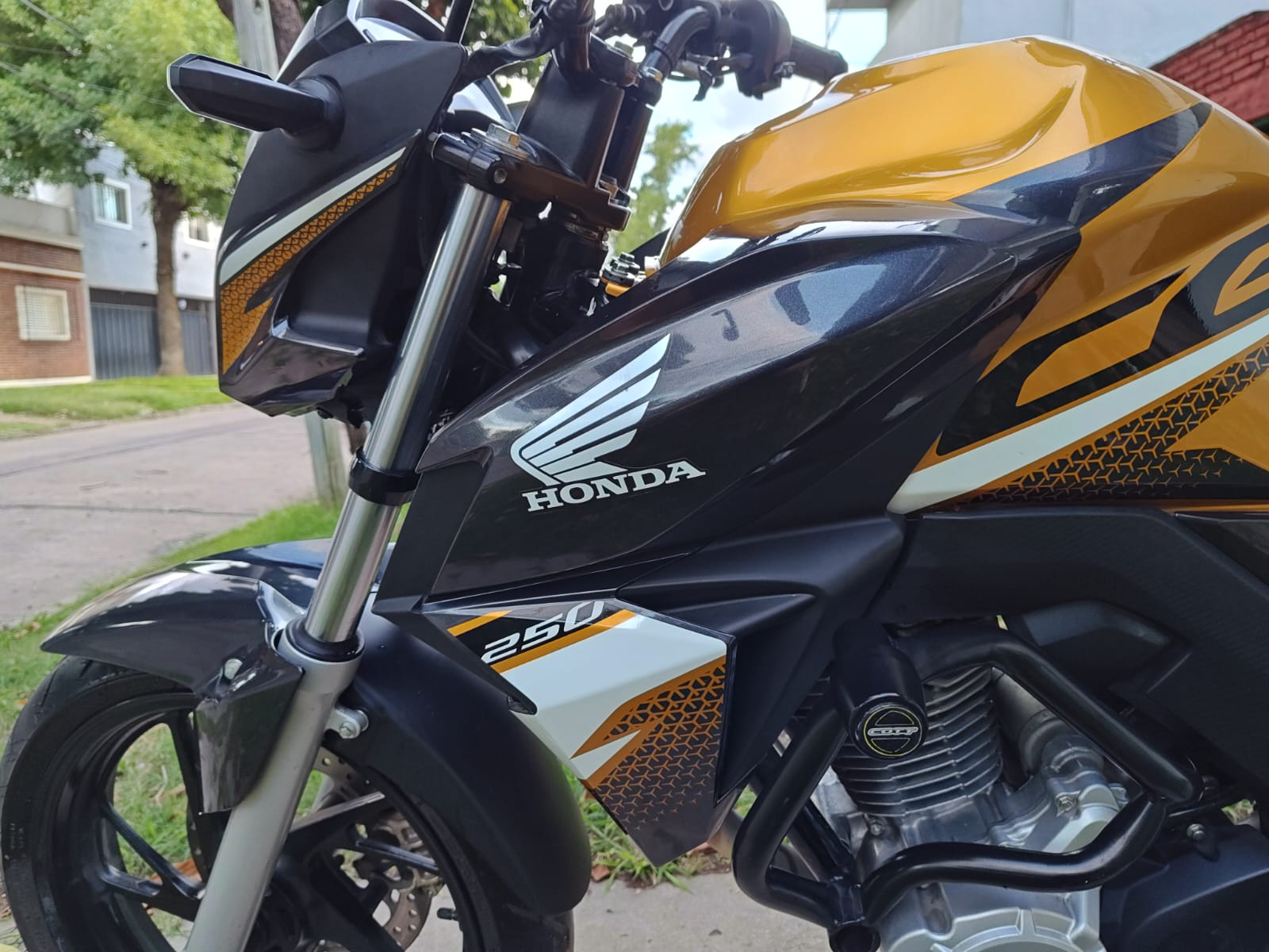 Mirá esta publicación de Honda CB 250 N