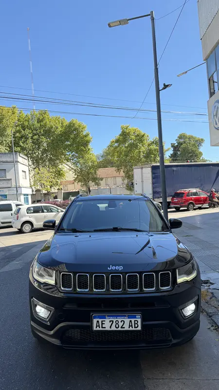 Mirá esta publicación de Jeep Compass