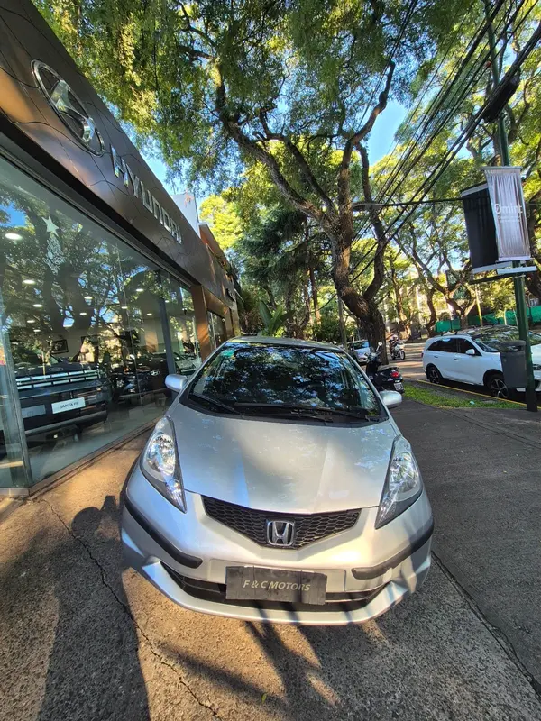 Mirá esta publicación de Honda FIT