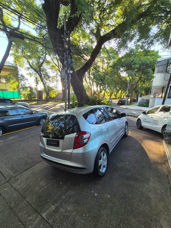 Mirá esta publicación de Honda FIT
