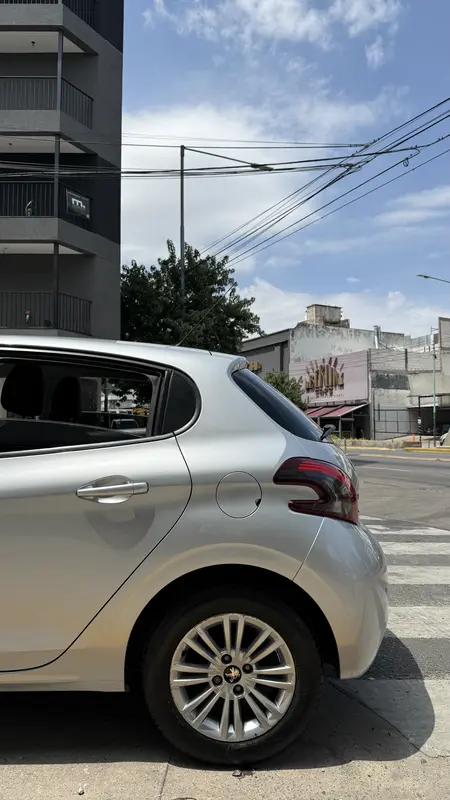 Mirá esta publicación de Peugeot 208