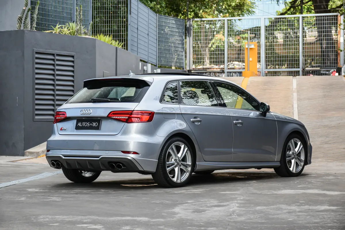 Mira esta publicación de Audi S3 2018 en Motordil