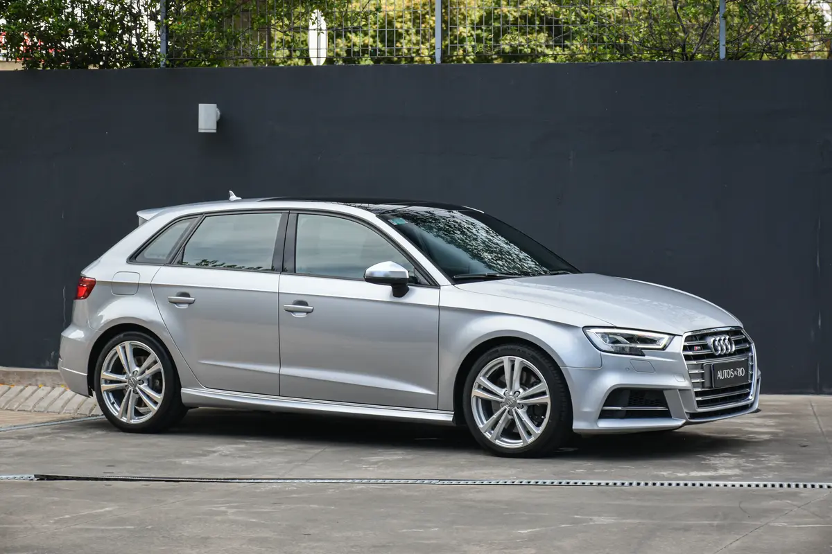 Mira esta publicación de Audi S3 2018 en Motordil