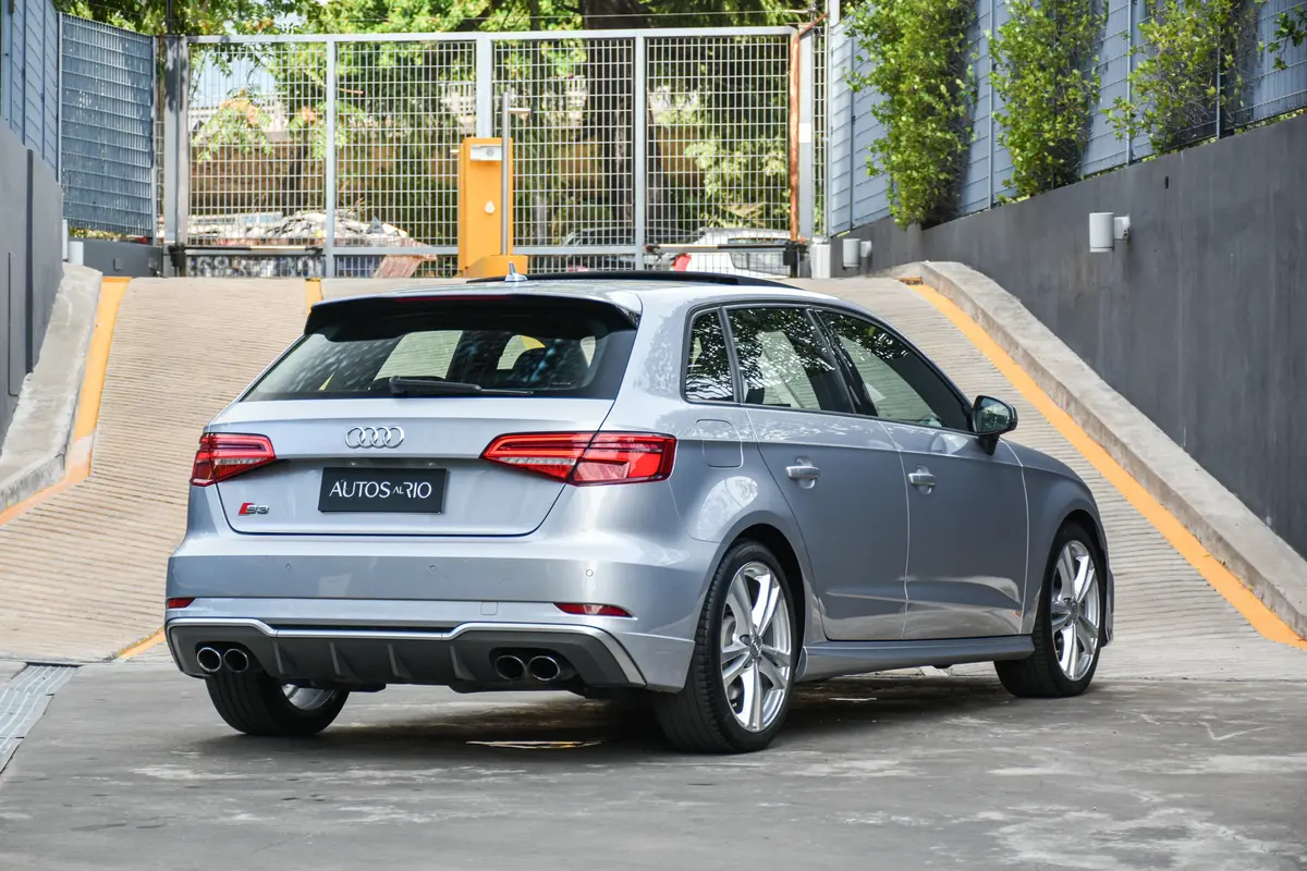 Mira esta publicación de Audi S3 2018 en Motordil