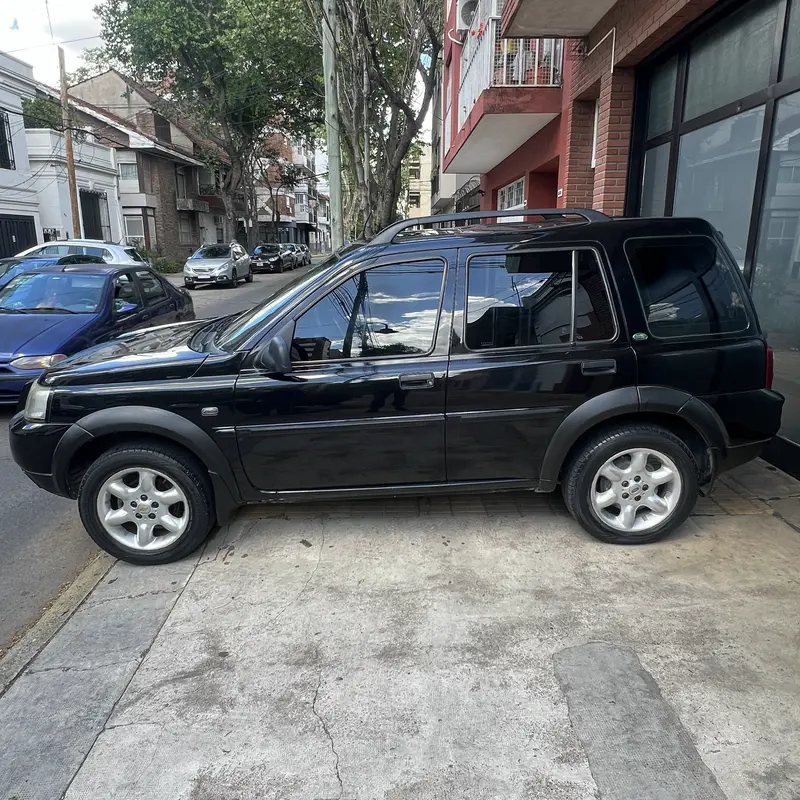 Mira esta publicación de Land Rover Freelander 2006 en Motordil