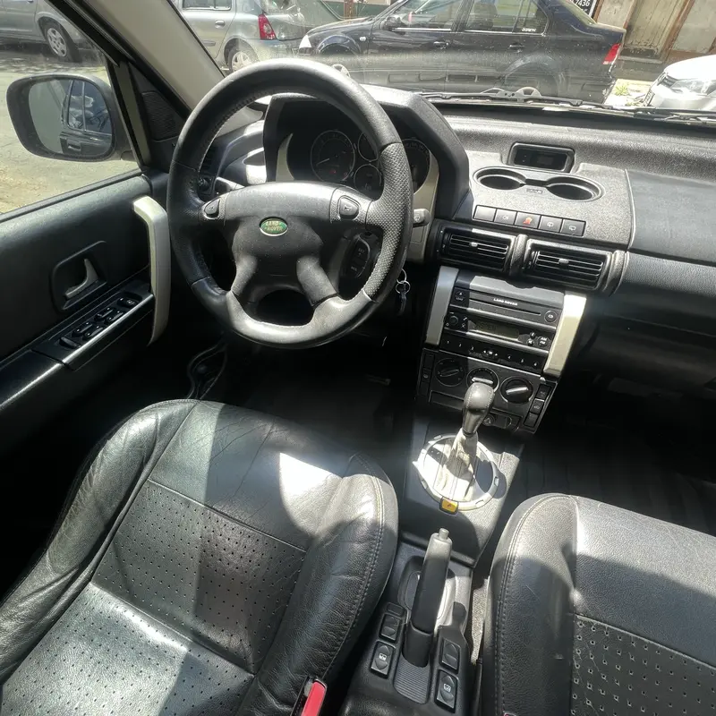 Mira esta publicación de Land Rover Freelander 2006 en Motordil