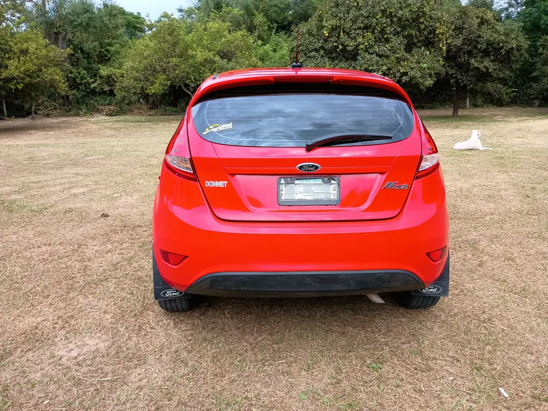 Mira esta publicación de Ford Fiesta 2013 en Motordil