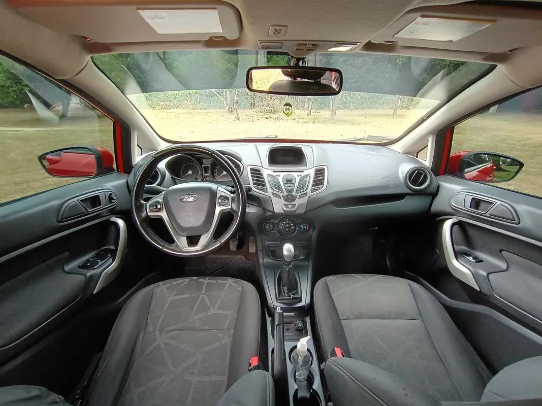 Mira esta publicación de Ford Fiesta 2013 en Motordil