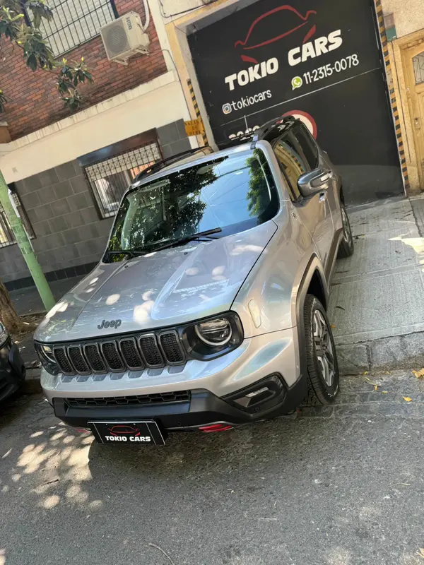 Mirá esta publicación de Jeep Renegade