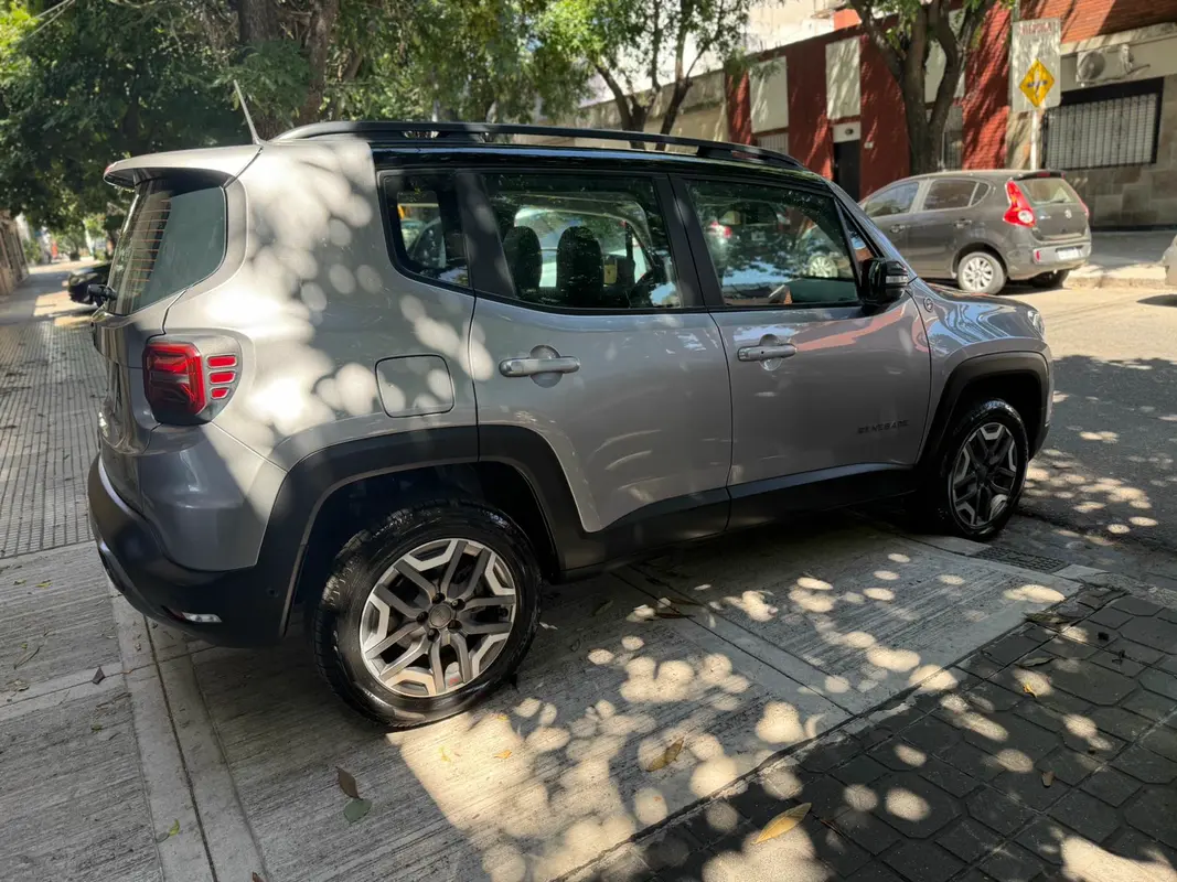 Mirá esta publicación de Jeep Renegade