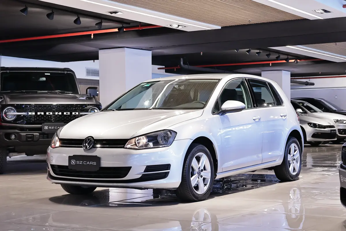Mira esta publicación de Volkswagen Golf 2010 en Motordil