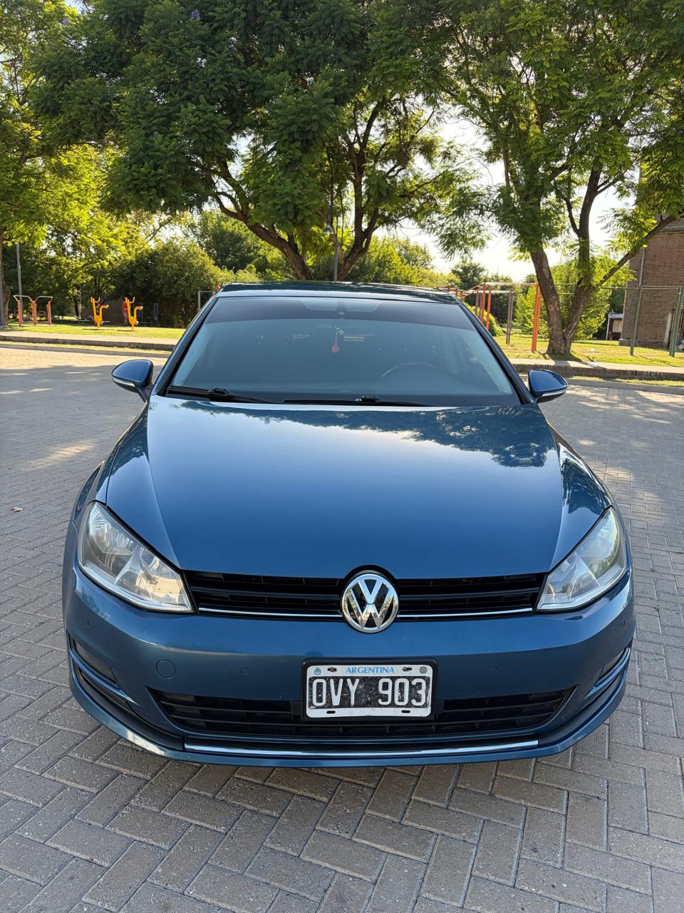 Mira esta publicación de Volkswagen Golf 2015 en Motordil