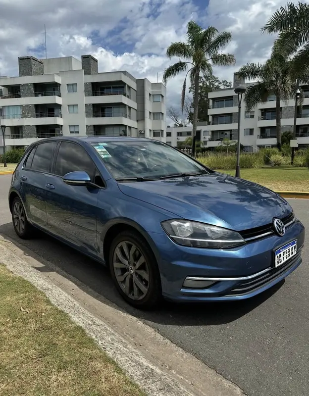 Mira esta publicación de Volkswagen Golf 2019 en Motordil