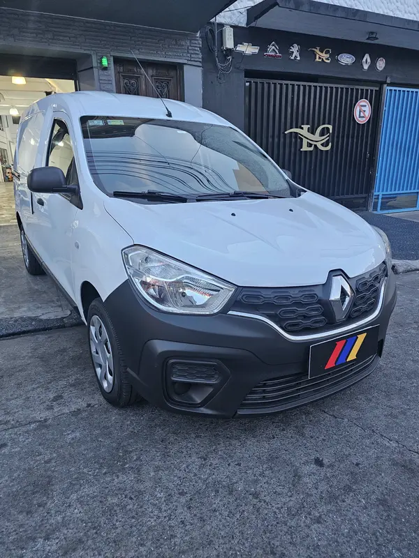 Mira esta publicación de Renault Kangoo 2021 en Motordil